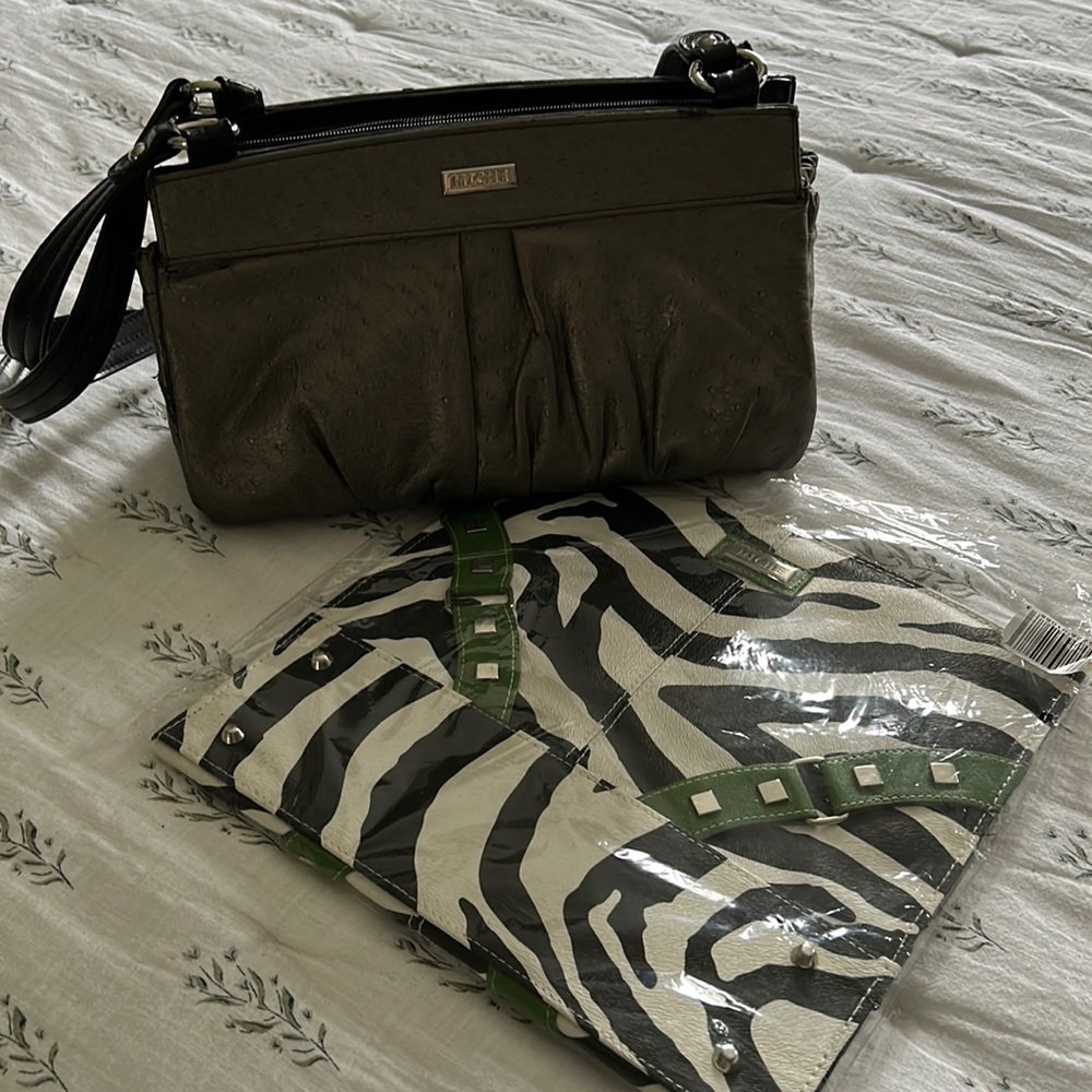 Miche Handbag With Two Exchangeable Shells -One G… - image 1